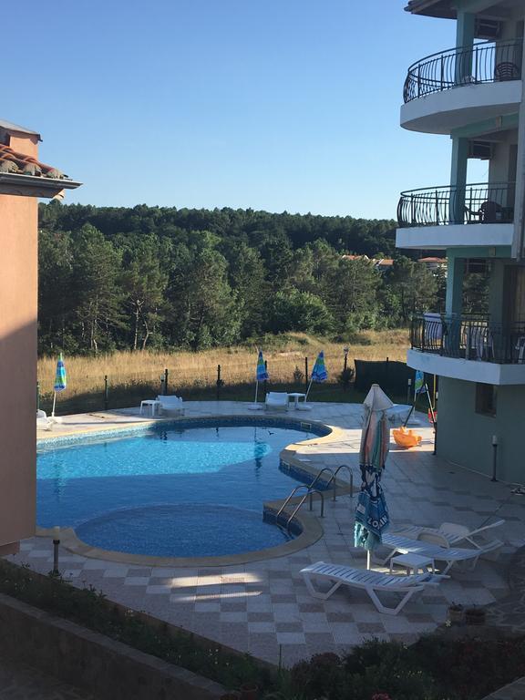 Dream Bay Family Hotel Tsarevo Exterior photo